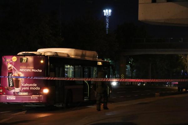 Belediye otobüsüne molotoflu saldırı