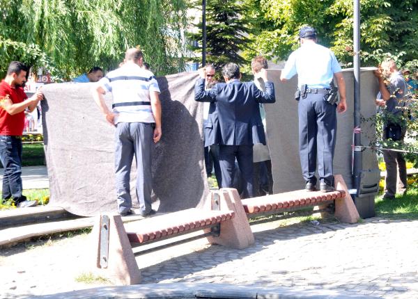 Van'da parkta bir erkek cesedi bulundu