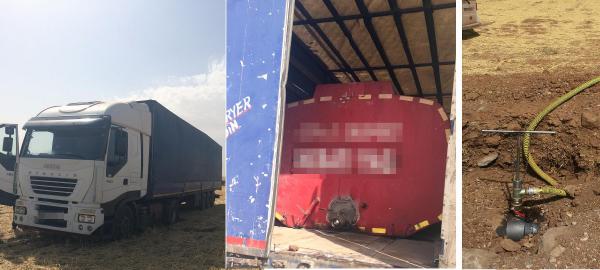 Petrol hırsızları jandarmayı görünce TIR'ı bırakıp kaçtı