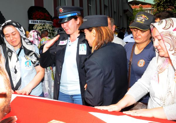 Şehidin ebe kardeşi: Hayalim Doğu'da görev yapmaktı, şimdi nereye gideyim (2)
