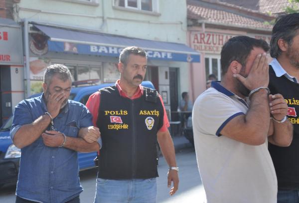 2 telefon dolandırıcısını, aradıkları kuyumcu yakalattı