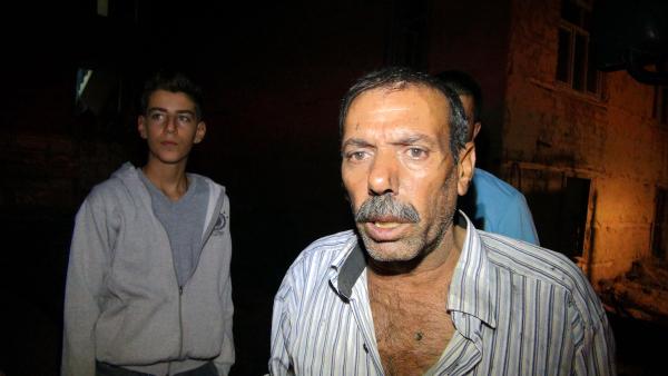 Yangına müdahale eden itfaiye eri elektrik akımına kapıldı