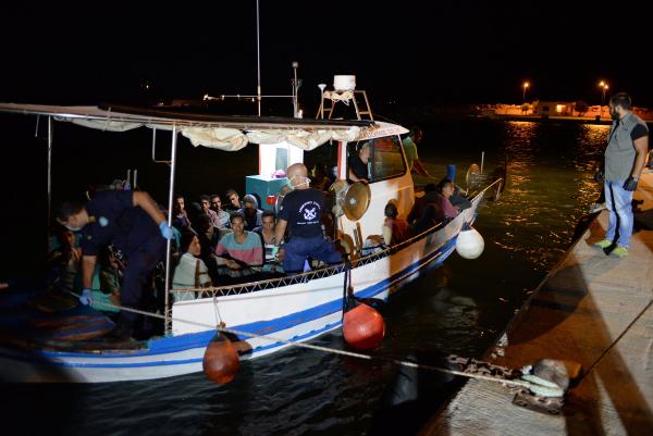 Ege Denizi'nde 180 kaçak kurtarıldı