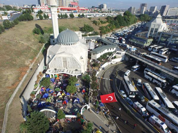 Otogar'da "sakin" bekleyiş sürüyor