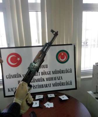 Habur'da kaçak silah operasyonu