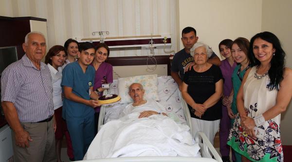 100 yaşında kalça kırığı ameliyatı oldu
