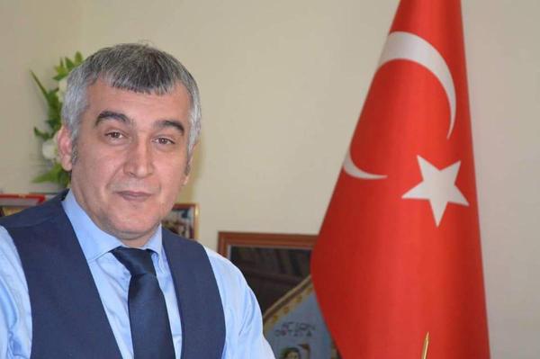 CHP'li Akın, sıralamayı beğenmeyip, vekil adaylığından çekildi