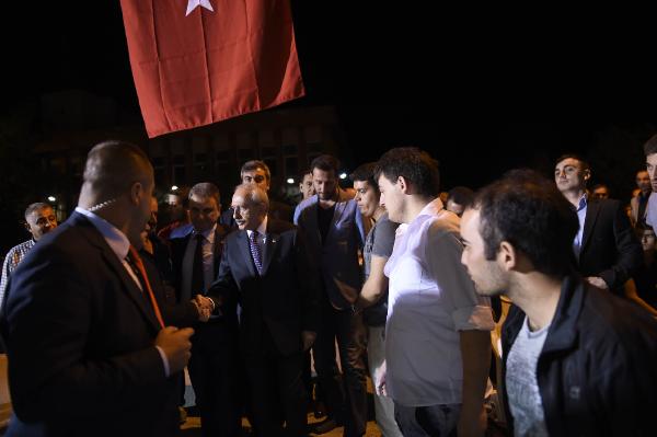 Kılıçdaroğlu'ndan, Jandarma Uzman Çavuş Ünsal'ın ailesine taziye ziyareti