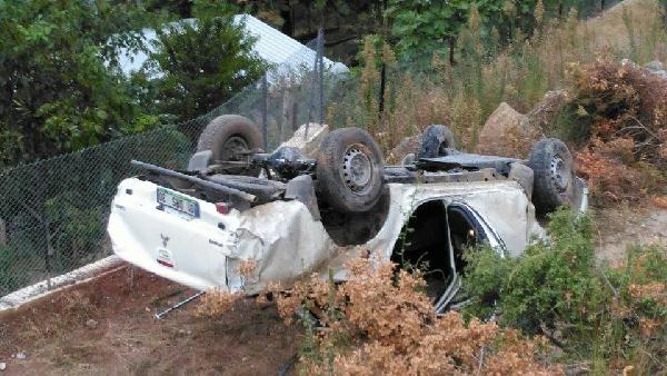 ASKİ’ye ait kamyonet takla attı: 1 ölü, 2 yaralı