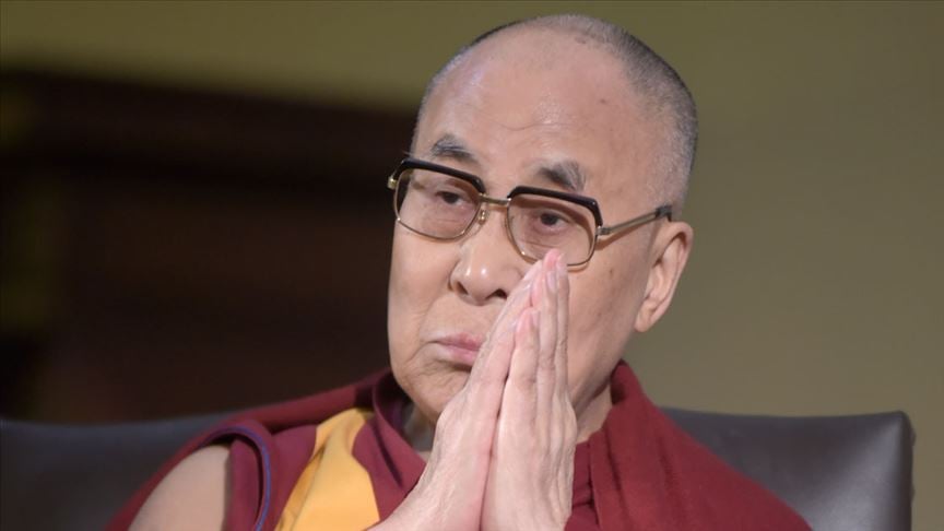 Dalai Lama kadınlar ve mültecilerden özür diledi