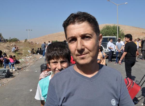 Suriyeliler bayramlaşmaya gidiyor