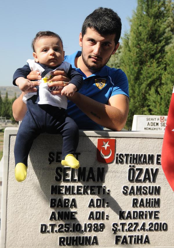 Oğluna şehit ağabeyinin adını verdi