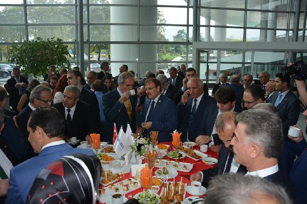 Bursa Valisi Karaloğlu: Bayram, birliğimizi güçlendirsin