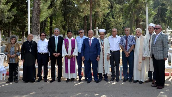 Mersin Şehir Mezarlığı'nda dualar barış ve hoşgörü için