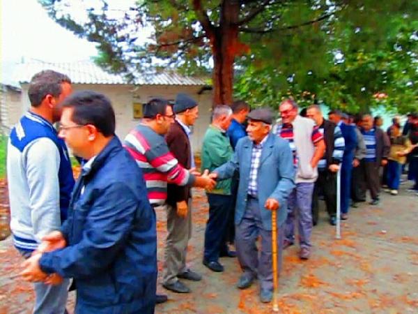 Köyde 30 yıl sonra toplu bayramlaşma