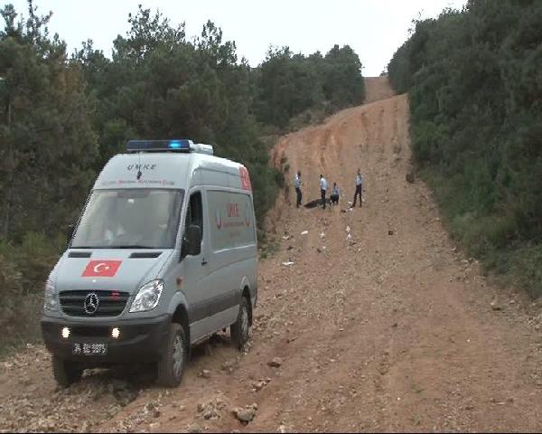 Orman yolunda feci kaza: 1 ölü, 3 yaralı
