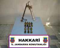 ŞEMDİNLİ'DE ARAZİDE HAVAN VE SİLAHLAR BULUNDU