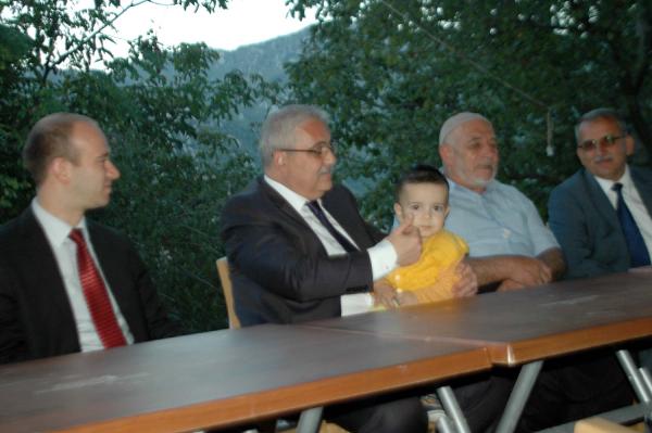 Kahramanmaraş Valisi'nden şehit ailesine bayram ziyareti