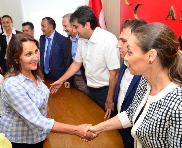 MHP'li Günal: Bize 'morg bekçisi' diyenler, elini tabut üzerine koyup miting yapıyor