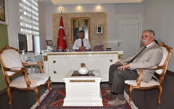 Vali Erkal'dan, Belediye Başkanı Gökhan'a yanıt: Kimse bana işimi öğretmeye kalkmasın