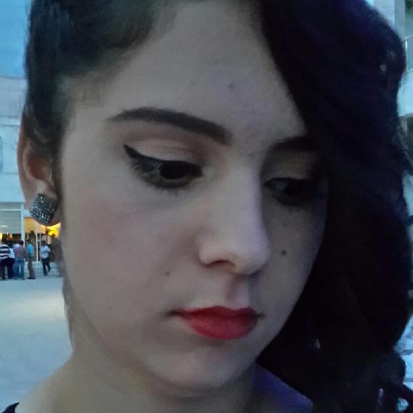 Ekmek almaya giderken otomobilin altında kalan Merve Nur yaşam savaşı veriyor