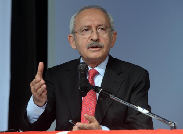 Kılıçdaroğlu, Frankfurt'ta STK temsilcileriyle bir araya geldi