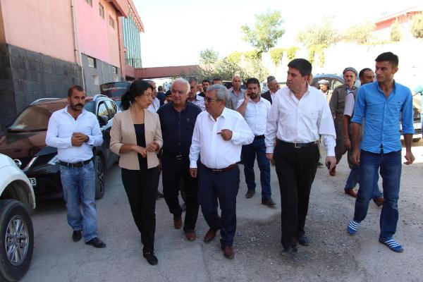 Şırnak Valiliği: Beytüşşebap'ta 2 asker şehit oldu, 1'i ambulans şoförü 4 sivil öldü (2)