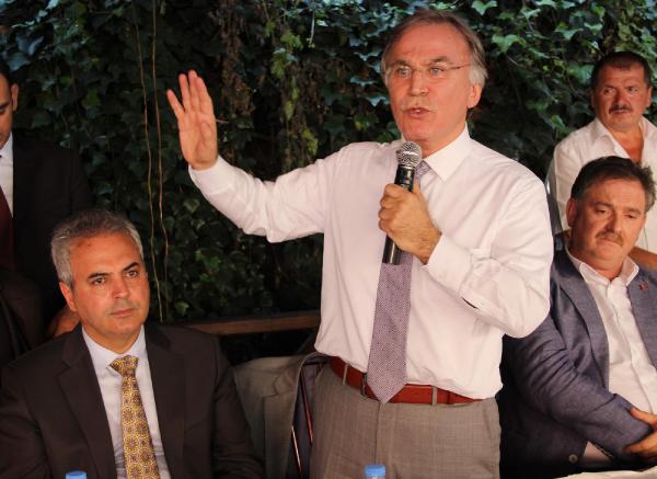 Ak Partili Şahin'den muhalefete koalisyon eleştirisi