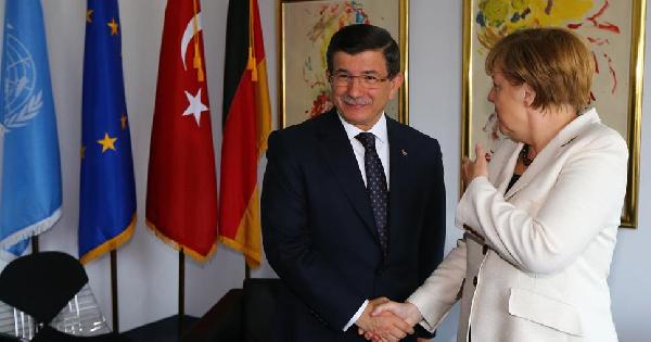 Başbakan Davutoğlu, Merkel ile ABD' de görüştü