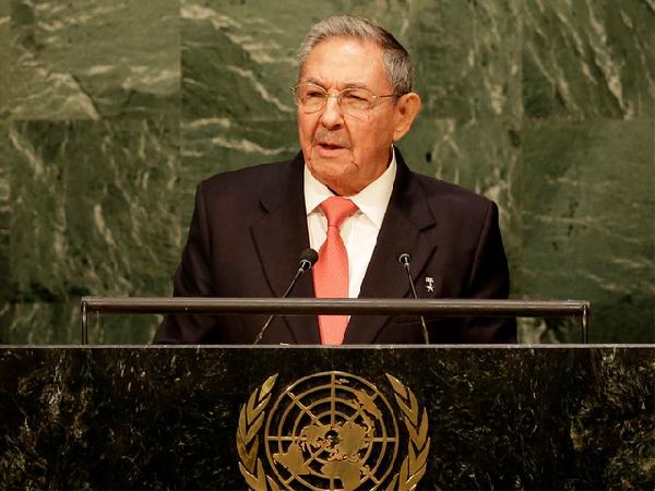 Raul Castro: "Ambargoyu kaldırın artık"
