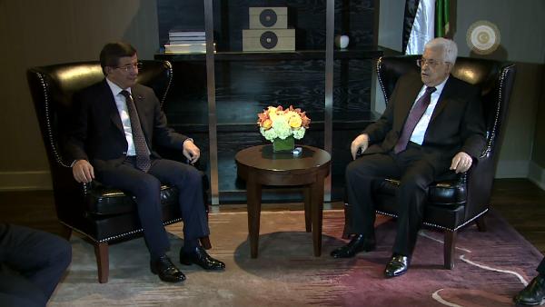 Başbakan Davutoğlu, Filistin Devlet Başkanı Mahmud Abbas ile görüştü