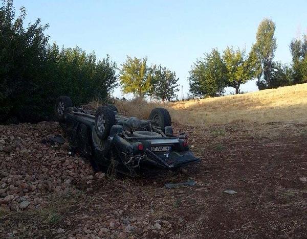 Adıyaman'da otomobil devrildi: 3 yaralı