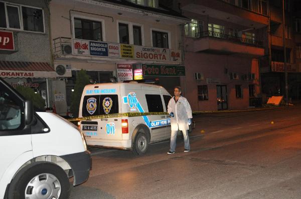 Birahanede öldürüldü