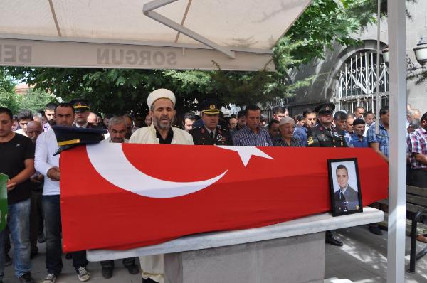 Motosiklet kazasında ölen Astsubay toprağa verildi