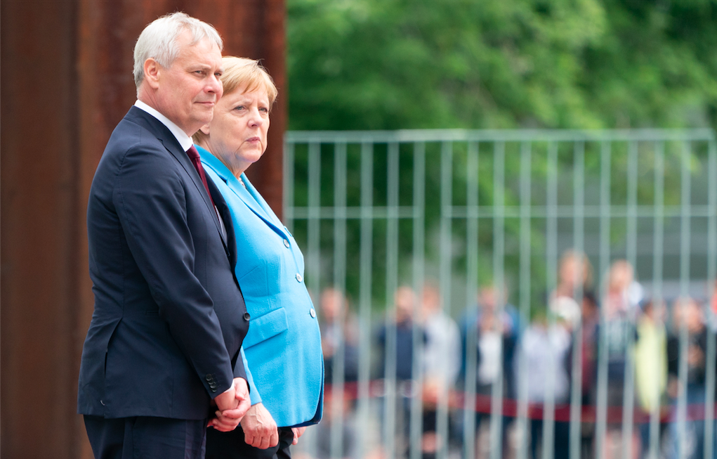 Merkel üçüncü kez titreme nöbeti geçirdi