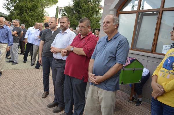 Ak Parti Sakarya Milletvekili Mustafa İsen'in annesi toprağa verildi