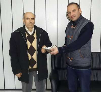 Kaybettiği cüzdanını 1.5 ay sonra buldu