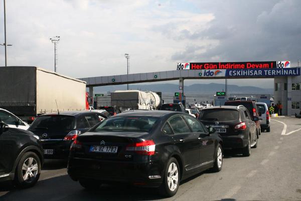 Bayram tatili trafiği kabusu bitti, İDO rekor kırdı