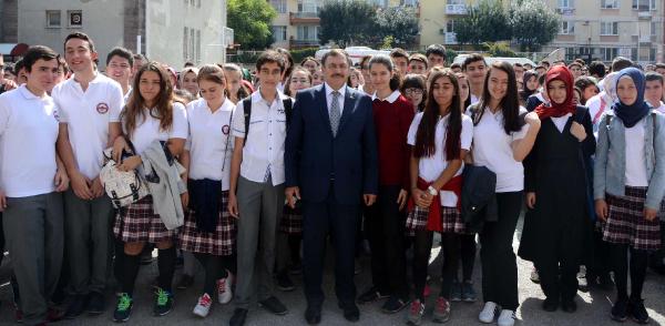 Bakan Eroğlu: Dün gece Kandil'de bir takım inler vuruldu (2)