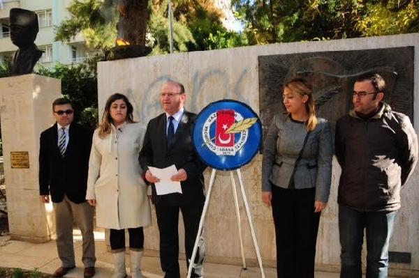 Adana'da 'yanlışlıkla' yıkılan Basın Özgürlüğü Anıtı yeniden yapılacak