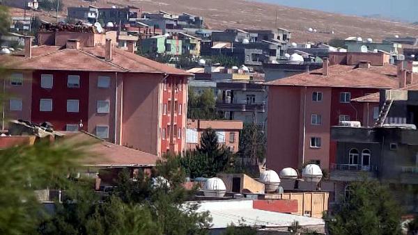 Silopi'de PKK'lılar lojmanlara saldırdı: 2 asker yaralı