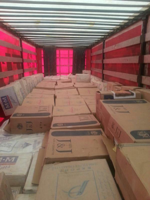 TIR'da 267 bin kaçak sigara ele geçti