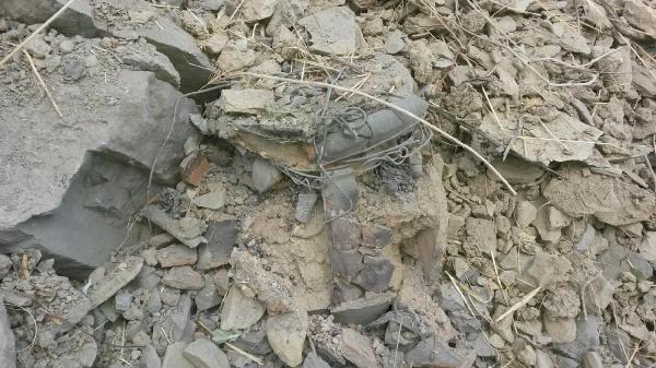 Hakkari'de yola döşenen mayın düzeneği son anda fark edilerek imha edildi