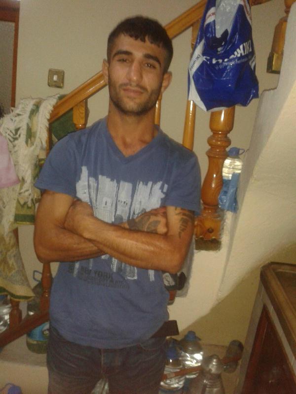 'Yan baktın' cinayeti zanlısı polise teslim oldu