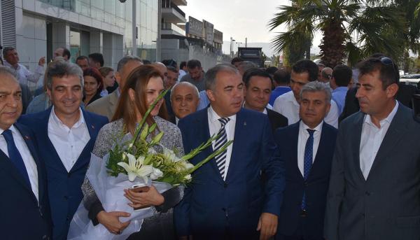 Ak Partili Hotar seçim TIR'ı ile yola çıktı