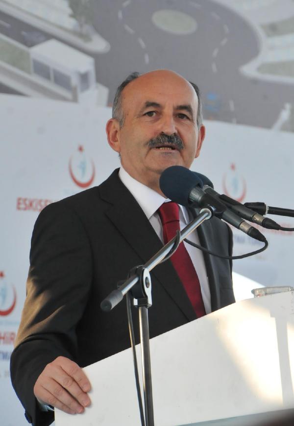 Bakan Müezzinoğlu: Kan ürünlerinden ilaç üretebilen bir Türkiye olacağız.