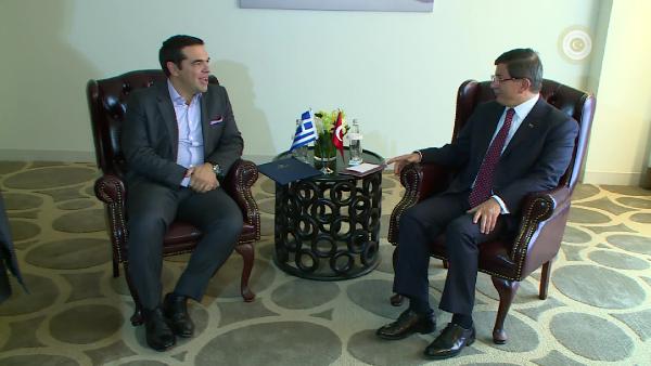Başbakan Davutoğlu, Yunanistan Başbakanı Alexis Çipras’ı kabul etti