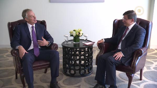 Davutoğlu, Blair ile bir araya geldi (Yeniden)