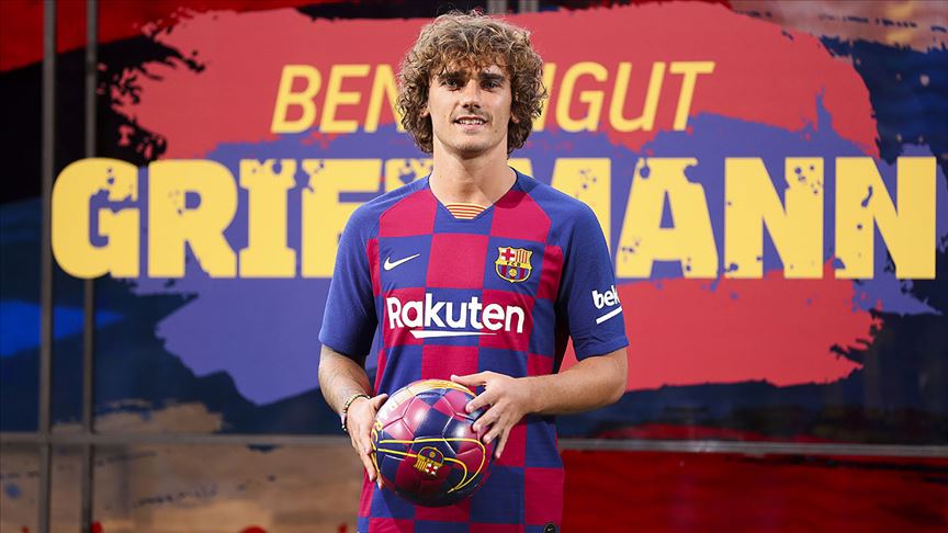 Barcelona yılın transferini tanıttı