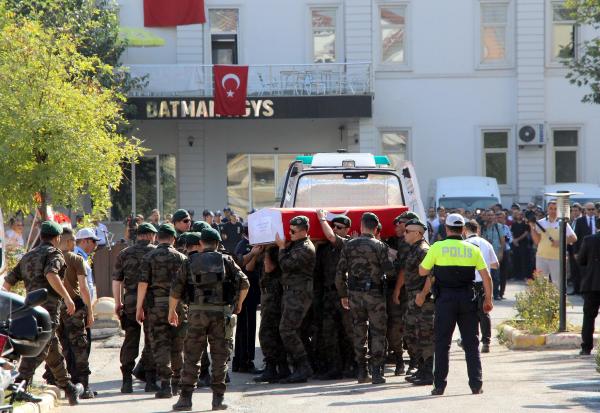 Şehit polisin cenazesi memleketine gönderildi